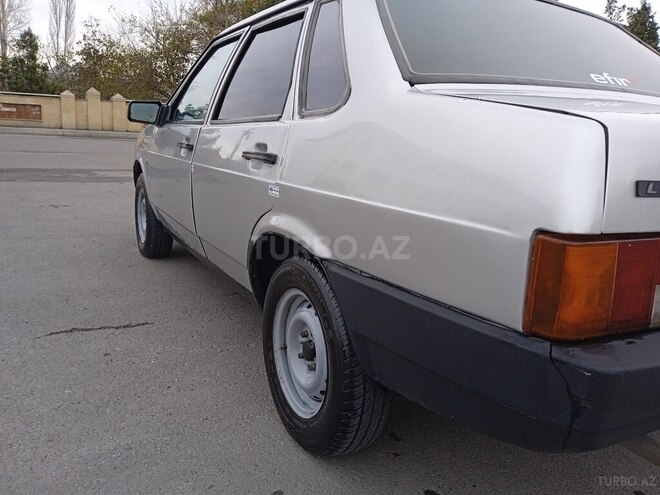 LADA (VAZ) 21099 2003, 300,000 km - 1.6 l - Ucar