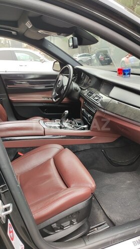 BMW 750 2011, 270,000 km - 4.4 l - Bakı