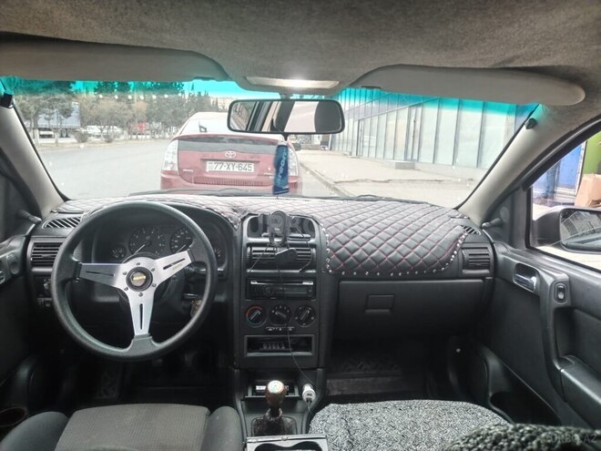 Opel Astra 1999, 473,000 km - 1.6 l - Sumqayıt