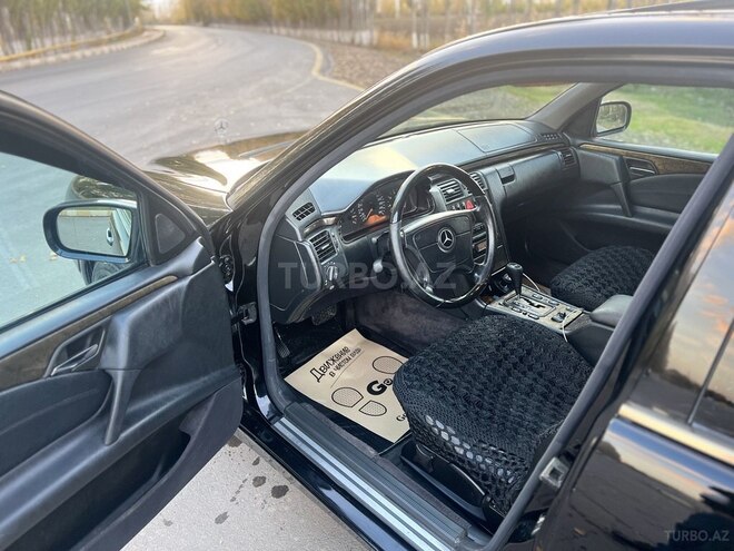 Mercedes E 300 1998, 422,000 km - 3.0 л - Naxçıvan