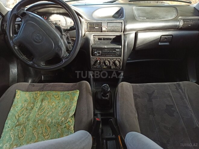 Opel Astra 1996, 295,000 km - 1.6 l - Bakı