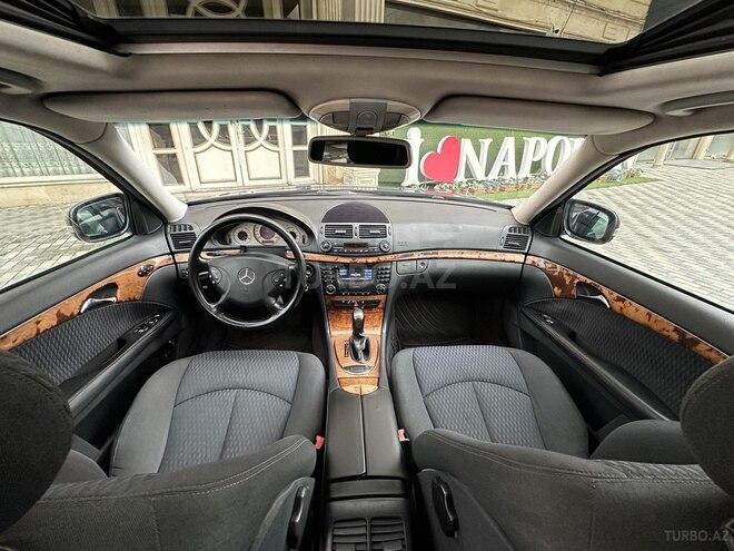 Mercedes E 240 2002, 330,000 km - 2.6 l - Bakı