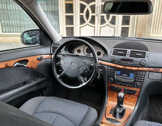 Mercedes E 240 2002, 330,000 km - 2.6 l - Bakı