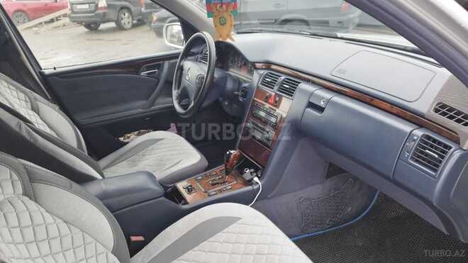 Mercedes E 240 2001, 340,000 km - 2.4 l - Bakı