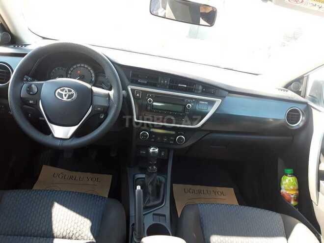 Toyota Auris 2015, 165,300 km - 1.4 l - Bakı