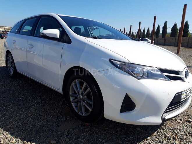 Toyota Auris 2015, 165,300 km - 1.4 l - Bakı