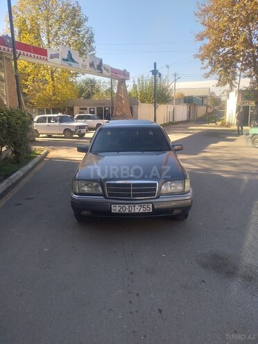 Mercedes C 180 1997, 382,000 km - 1.8 l - Qazax