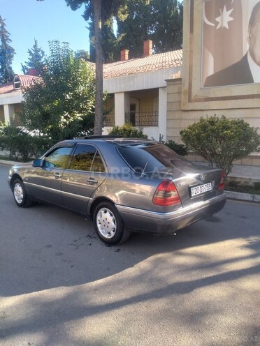 Mercedes C 180 1997, 382,000 km - 1.8 l - Qazax