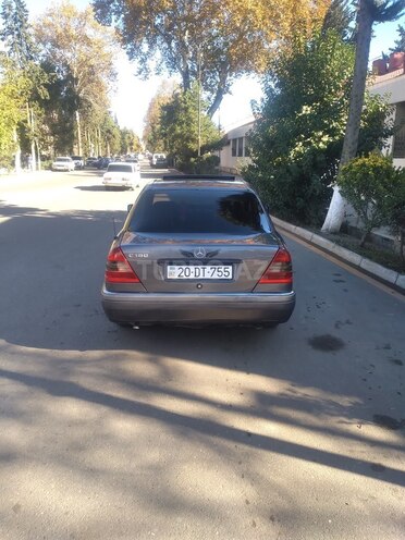Mercedes C 180 1997, 382,000 km - 1.8 l - Qazax