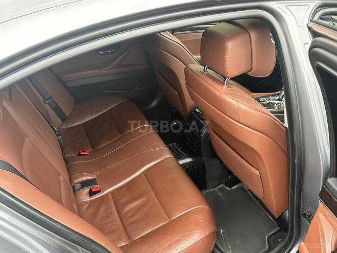 BMW 520 2012, 242,000 km - 2.0 l - Gəncə