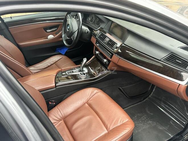 BMW 520 2012, 242,000 km - 2.0 l - Gəncə