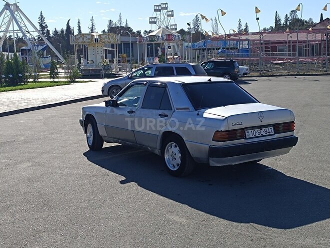 Mercedes 190 1991, 458,000 km - 2.0 l - Şirvan