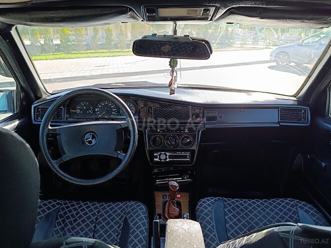 Mercedes 190 1991, 458,000 km - 2.0 l - Şirvan