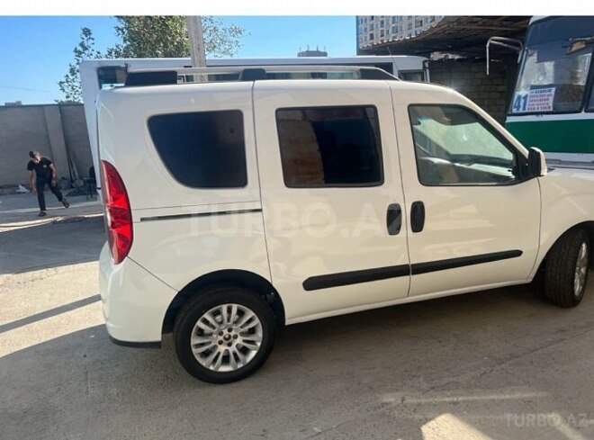 Fiat Doblo 2011, 184,730 km - 1.4 l - Bakı