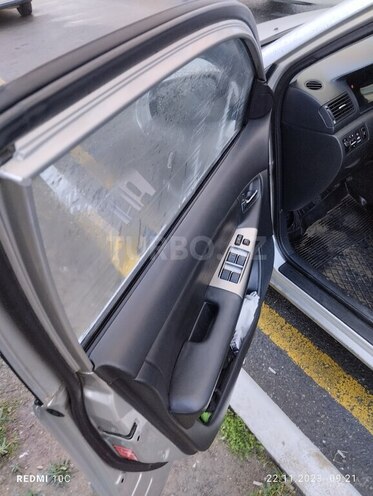 Toyota Corolla 2006, 216,000 km - 1.4 l - Bakı
