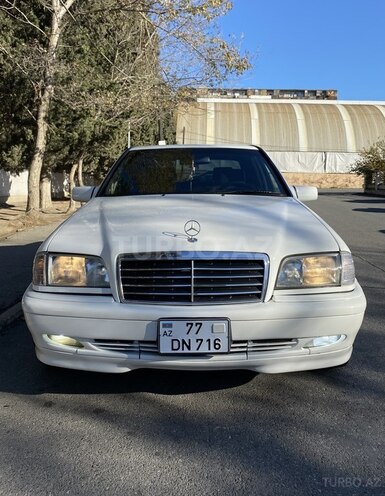 Mercedes C 200 2000, 406,000 km - 2.0 l - Bakı