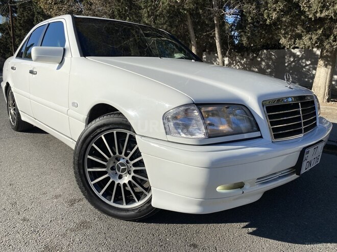 Mercedes C 200 2000, 406,000 km - 2.0 l - Bakı