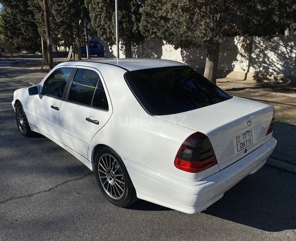 Mercedes C 200 2000, 406,000 km - 2.0 l - Bakı