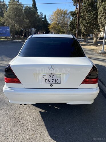 Mercedes C 200 2000, 406,000 km - 2.0 l - Bakı