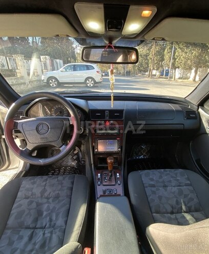 Mercedes C 200 2000, 406,000 km - 2.0 l - Bakı