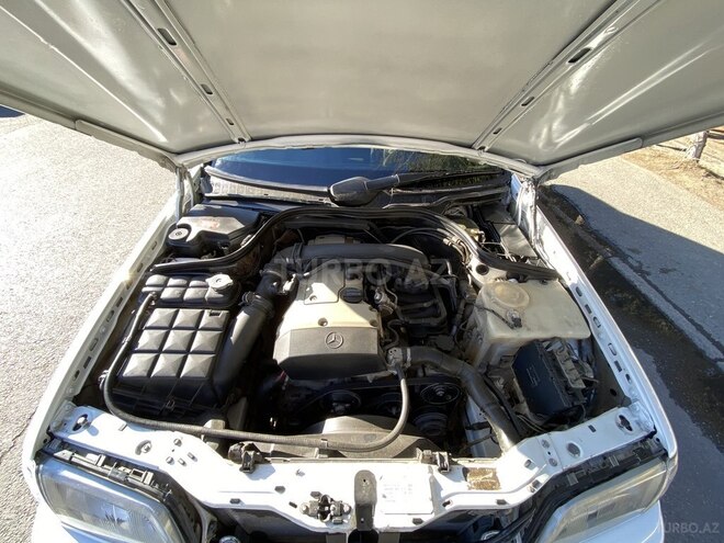 Mercedes C 200 2000, 406,000 km - 2.0 l - Bakı