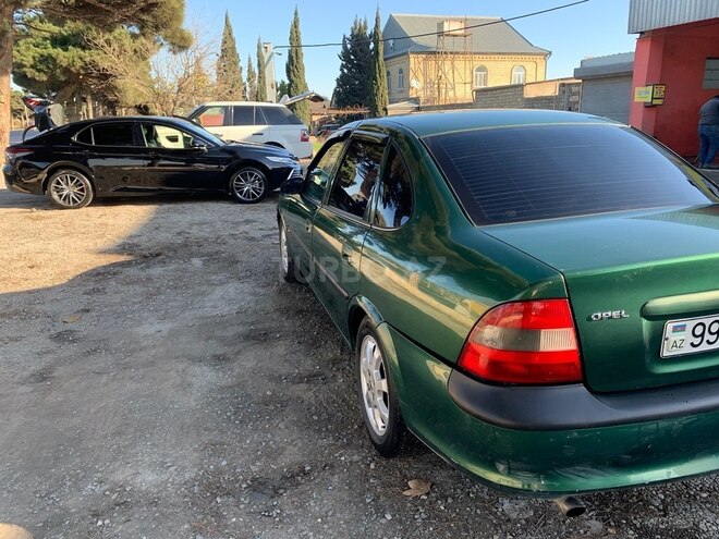 Opel Vectra 1996, 290,000 km - 1.8 l - Bakı