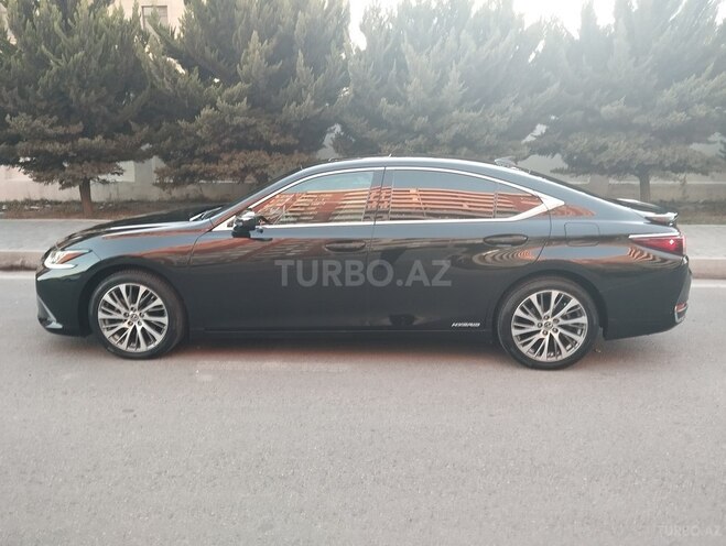 Lexus ES 300h 2019, 105,482 km - 2.5 л - Bakı