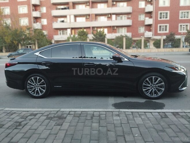 Lexus ES 300h 2019, 105,482 km - 2.5 л - Bakı