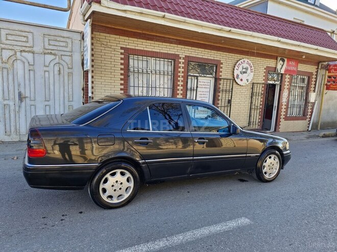 Mercedes C 220 1996, 332,582 km - 2.2 l - Sumqayıt