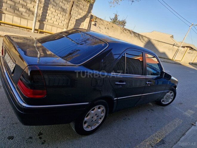 Mercedes C 220 1996, 332,582 km - 2.2 l - Sumqayıt