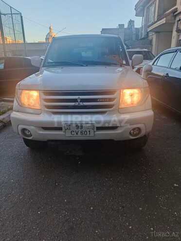 Mitsubishi Pajero io 2000, 257,000 km - 2.0 л - Bakı