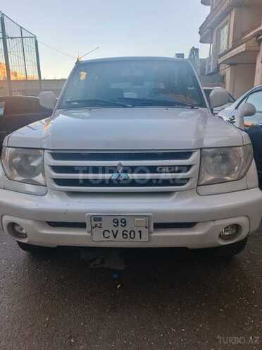 Mitsubishi Pajero io 2000, 257,000 km - 2.0 л - Bakı