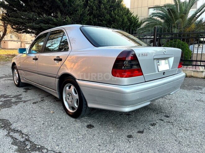 Mercedes C 200 2000, 211,000 km - 2.0 l - Sumqayıt