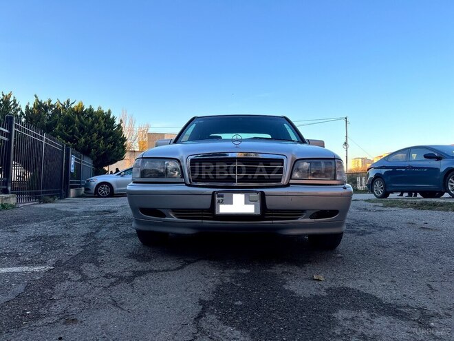 Mercedes C 200 2000, 211,000 km - 2.0 l - Sumqayıt