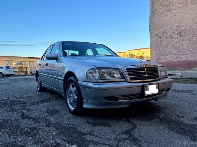 Mercedes C 200 2000, 211,000 km - 2.0 l - Sumqayıt