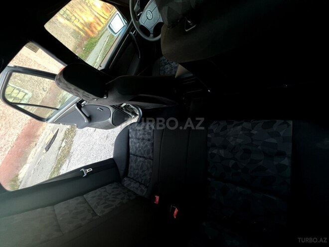 Mercedes C 200 2000, 211,000 km - 2.0 l - Sumqayıt