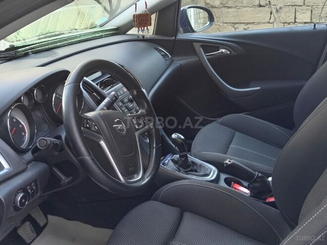 Opel Astra 2013, 260,000 km - 1.3 л - Bakı
