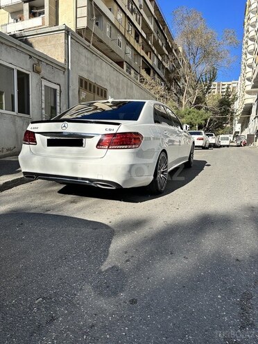 Mercedes E 220 2014, 196,340 km - 2.2 l - Bakı