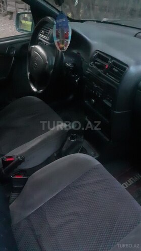 Opel Vectra 1994, 100,000 km - 2.0 l - Qax