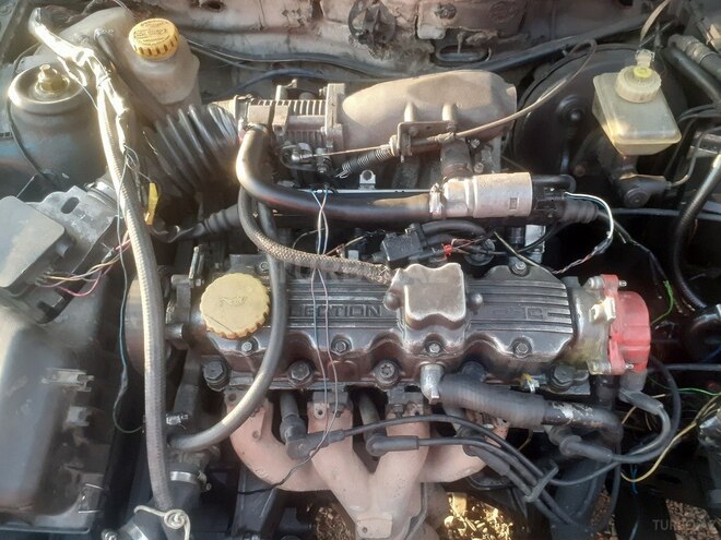 Opel Vectra 1994, 100,000 km - 2.0 l - Qax