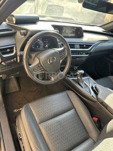 Lexus UX 250h 2021, 7,000 km - 2.0 l - Bakı
