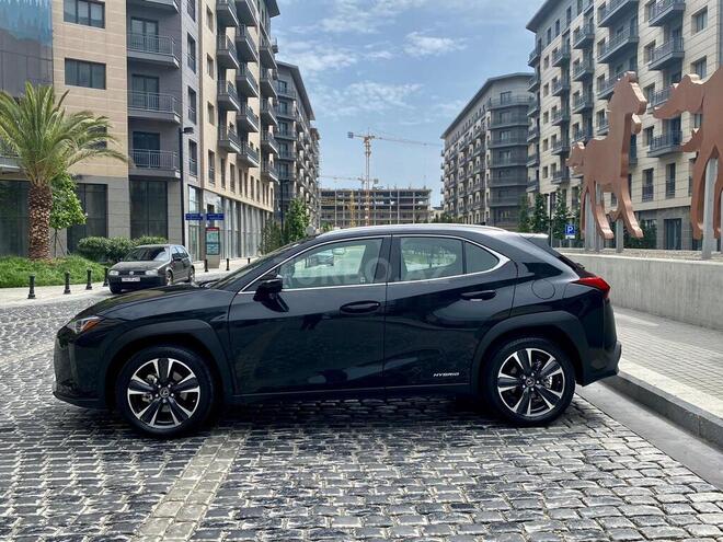 Lexus UX 250h 2021, 7,000 km - 2.0 l - Bakı