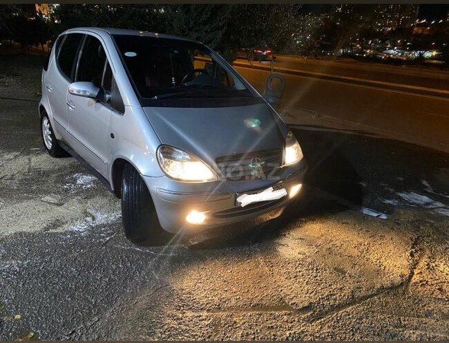 Mercedes A 160 2004, 243,288 km - 1.6 л - Bakı