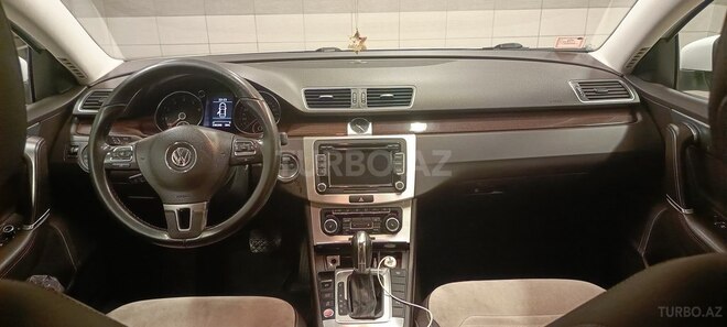 Volkswagen Passat 2011, 240,208 km - 1.8 l - Bakı