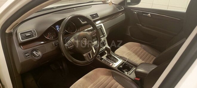 Volkswagen Passat 2011, 240,208 km - 1.8 l - Bakı