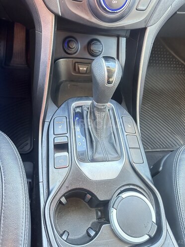 Hyundai Santa Fe 2013, 134,900 km - 2.4 l - Bakı