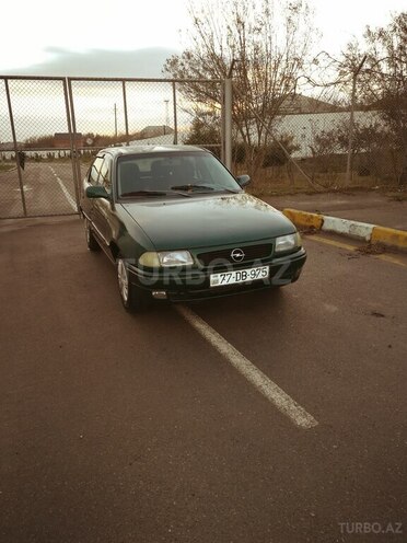 Opel Astra 1996, 468,801 km - 1.6 l - Sumqayıt
