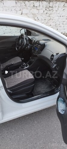 Chevrolet Aveo 2011, 175,000 km - 1.2 l - Qusar