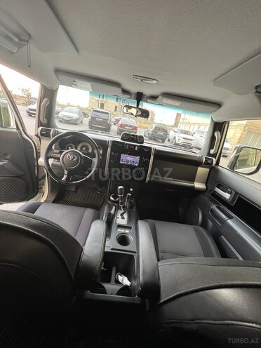 Toyota FJ Cruiser 2013, 104,000 km - 4.0 l - Bakı
