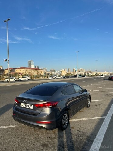 Hyundai Elantra 2016, 133,000 km - 1.6 l - Bakı